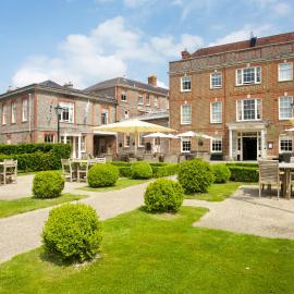 Blandford Forum में, होटल The Crown Hotel