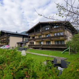 ROJ Rooms & Suites, hotel em Zell am See
