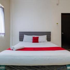 RedDoorz near T1 Juanda Airport
