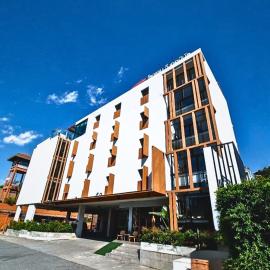 WE Terminal Hotel