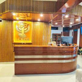 Horus Suite Hotel, hotel i Jaén
