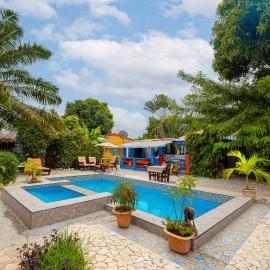 Mango Lodge Gambia โรงแรมในBrufut