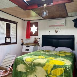 Doc Home style Cabin，Negril的飯店