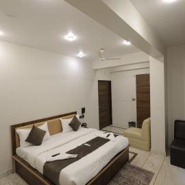 Hotel Pearl -Jaipur Pink City Centre, ξενοδοχείο στη Τζαϊπούρ
