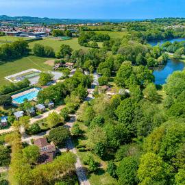 Camping Capfun La Bretèche, hotel di Les Épesses