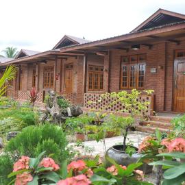Trinity Family Inn โรงแรมในยองชเว