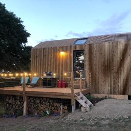 Domaine de Hurlevent - Tiny House petite maison écologique, hotel en Aywaille