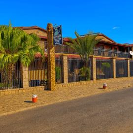 Hôtel le MIAMIAM GLOUGLOU, hotel in Ambositra