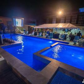 Luxury Sky Group Studio Apartment with Free Gym & 2 Pools, hotel em Paramaribo
