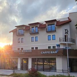 Hotel Risnjak, hotel in Delnice