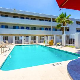 Motel 6 Tempe, AZ Phoenix Airport Priest Dr, מלון בטמפה