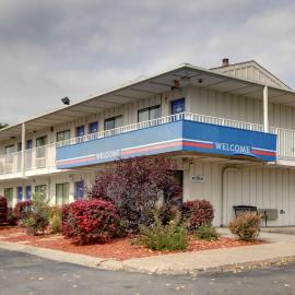 Motel 6-Des Moines, IA - North, hotel di Des Moines
