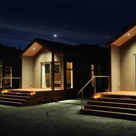 The Barn Cabins & Camp, hotel di Marahau