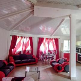 Cerroazulfarmlodge, hotel di Cerro Azul