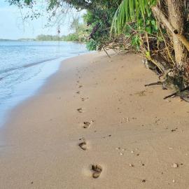 Slice of Paradise with Private Beach, hotel i Agat