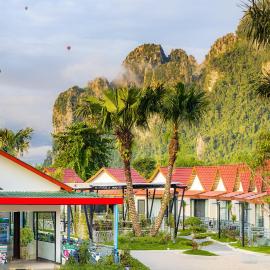 Ruby Mountain View Resort Vang-vieng，位于万荣的酒店