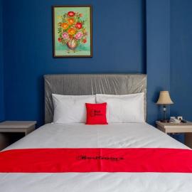 RedDoorz Plus Syariah @ Hotel Boulevard Luwuk, ξενοδοχείο στο Luwuk