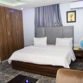 Awka में, होटल Luxe Skyside Hotel
