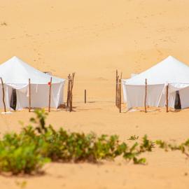 Eden Lodge - Desert Camp، فندق في Kébémèr