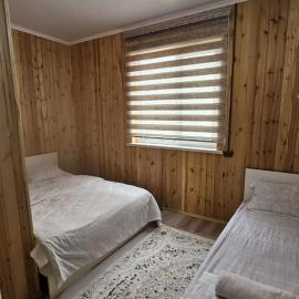 Aruna Guesthouse, hotel in Saty