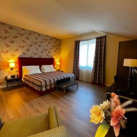 Hotel Fortyfive, hotel em Chivasso