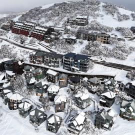 Arlberg Hotham,荷斯安山的飯店