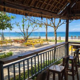 Newlife Homestay & Restaurant, хотел в Донг Хой