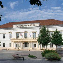 Mercure Szekesfehervar Magyar Kiraly, hotel sa Székesfehérvár