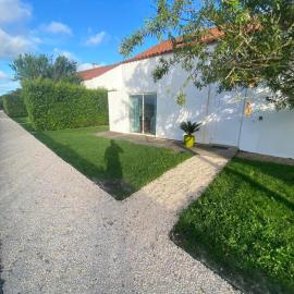 Aljezur Bordeira Houses 3 bedrooms 2 bathrooms with Condo Pool, hotel in Aljezur