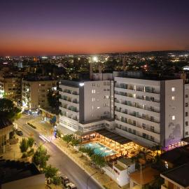 Pefkos City Hotel，利馬索爾的飯店