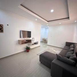 Blue leaf apartments, hotel en Lusaka