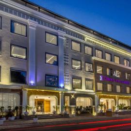 Clarks Inn Suites Gwalior, hotel in Gwalior