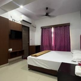 MyCasa Spacious Condo Suites, Kitchen, Free Parking, Alwarpet - Teynampet، فندق في تشيناي