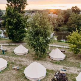 Lodg'ing Nature Camp Châteaux de la Loire, hotel en Cellettes