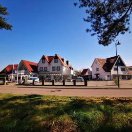 Hotel het Uilenbos, hotel a De Koog