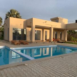 Luxury Private Villa with Pool in The Gambia, hotel Sambuya városában