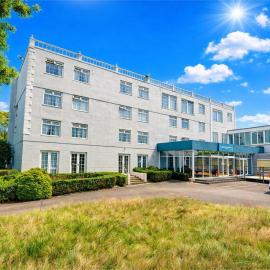 Manchester Airport Stanley Hotel by Belvilla