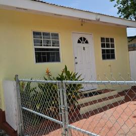 Bornu Apartment, hotel a Bridgetown