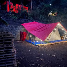 Red Tent, hotel sa Tzununá