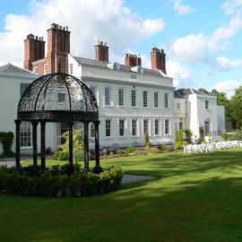 Haughton Hall Hotel & Leisure Club, khách sạn ở Telford