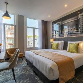 Leonardo Hotel Amsterdam Museum Quarter، فندق في أمستردام