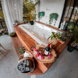hotel boutique Almaia 17 cerca del aeropuerto jose m cordova, ξενοδοχείο σε Ριονέγρο