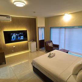 Murex Plaza Hotel & Suites، فندق في مونروفيا