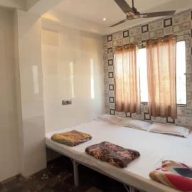 HOTEL IN UJJAIn، فندق في اوجاين