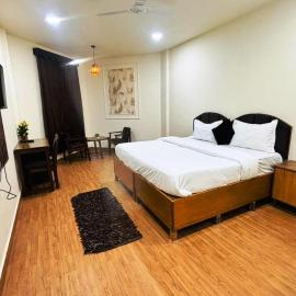 Ruchi resort, hotel sa Hisār