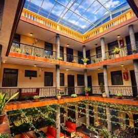 Viena Internacional B&B - Rooftop, hotel en Quito