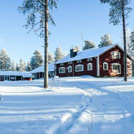 Kätkävaara Wilderness Lodge, hotel in Muurola