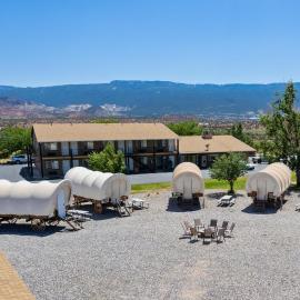 Broken Spur Inn & Steakhouse, hotel a Torrey