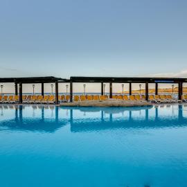 AX Sunny Coast Resort & Spa、セント・ポールズ・ベイのホテル