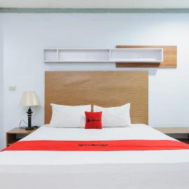 RedDoorz near Mitra Plaza Kota Banjarmasin, hotel en Benuaanyar
